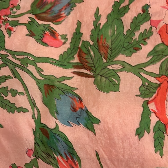 Vintage “Miss Pat” rolled edge silk blend made in Japan rose floral design scarf - Picture 3 of 11